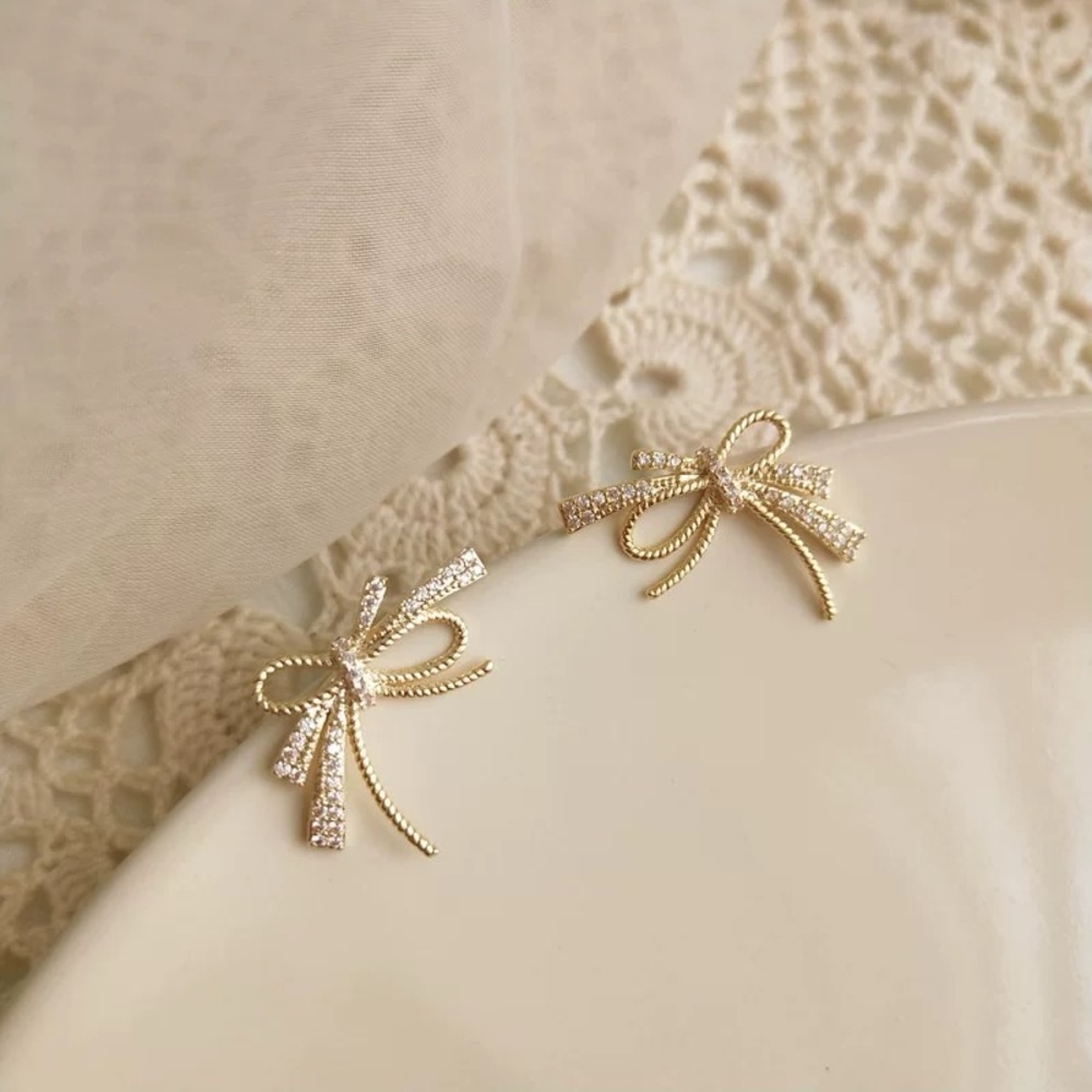 4/$15 Gold Detail Bow Earrings